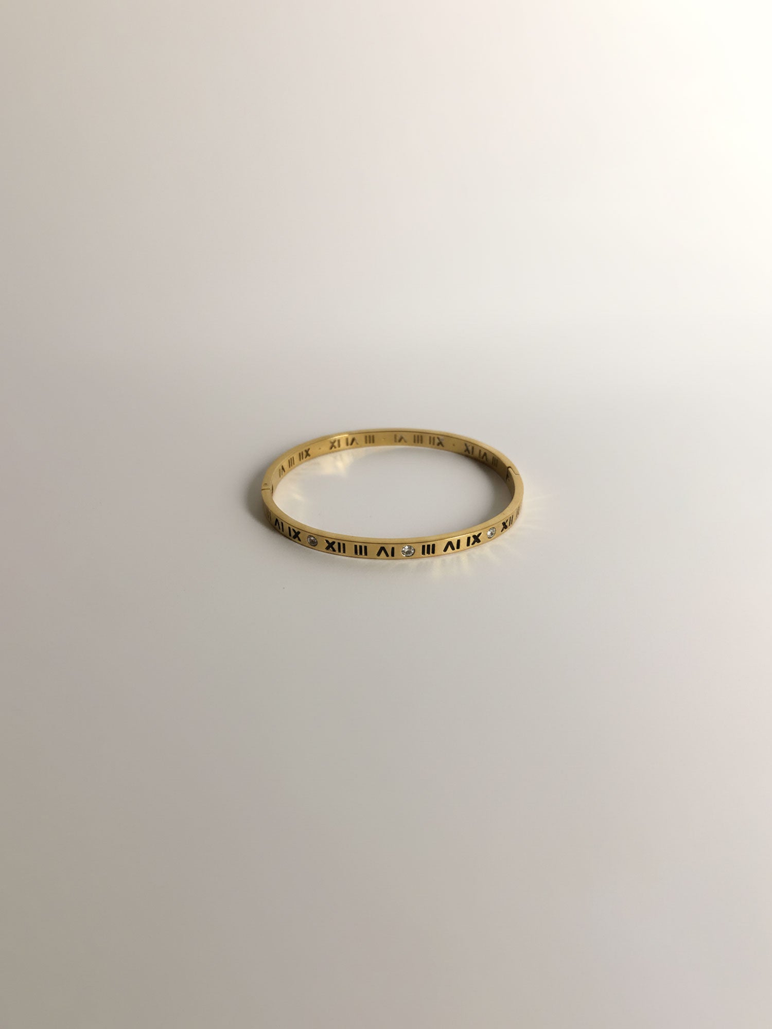 Roman Elegance Bangle